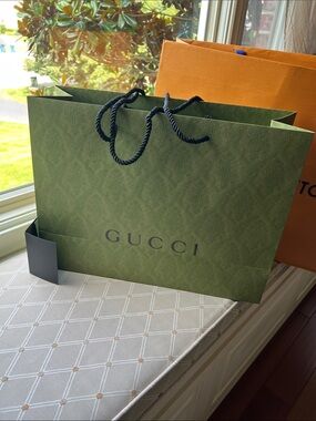 Gucci Green Paper Shopping Bag and receipt jacket